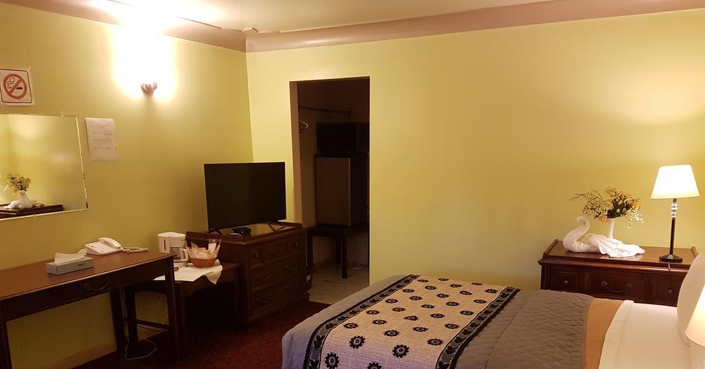 Capri Motel 科尔本港 外观 照片